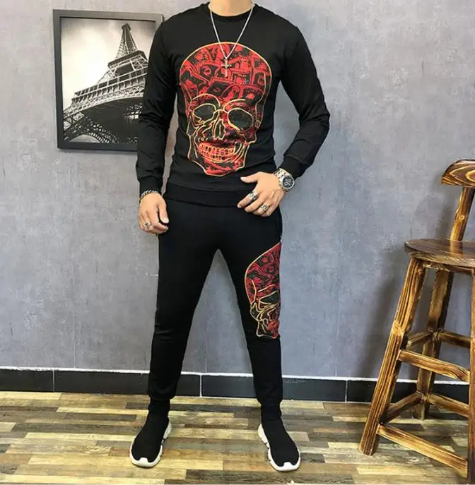 New hot Two Pieces Set Fashion hoodies Sportswear Men Tracksuit Hoodie Autumn Men Brand Clothes Hoodies+Pants Sets hot drilling 
New hot Two Pieces Set Fashion hoodies Sportswear Men Tracksuit Hoodie Autumn Men Brand Clothes Hoodies+Pants Sets hot drilling