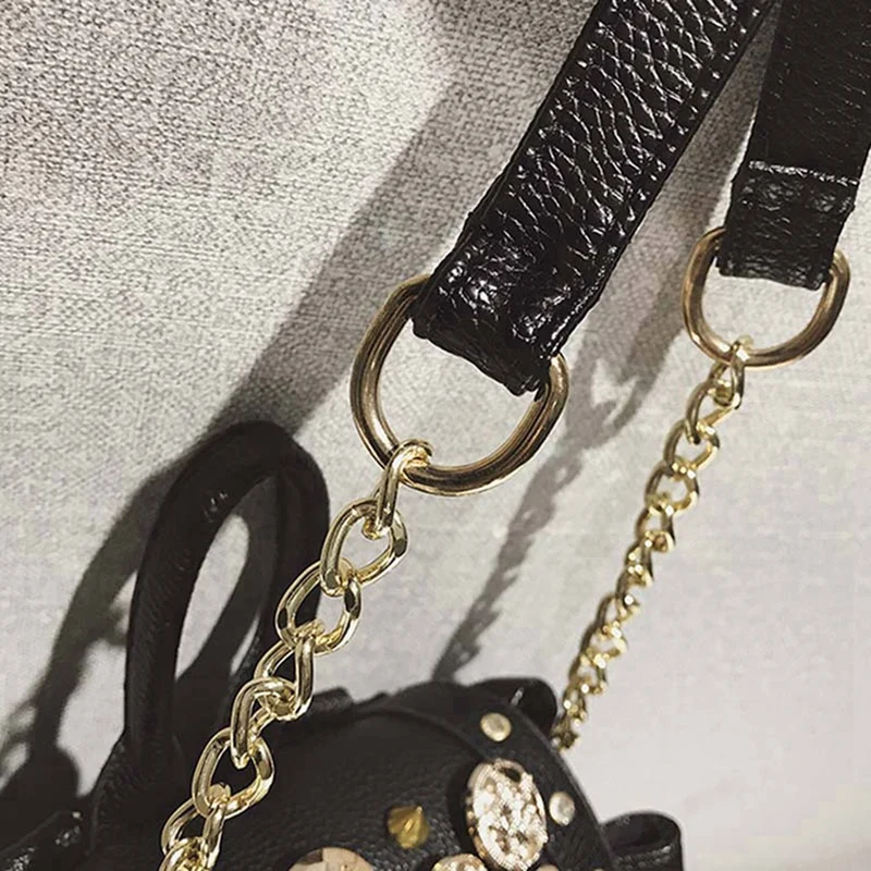1 Pcs Punk Rivet Buckle Bucket Chain Bag 30 X 22 X 17cm & 1 Pcs Vintage Boho Key Chain Multilayer Tassel Pendant
1 Pcs Punk Rivet Buckle Bucket Chain Bag 30 X 22 X 17cm & 1 Pcs Vintage Boho Key Chain Multilayer Tassel Pendant