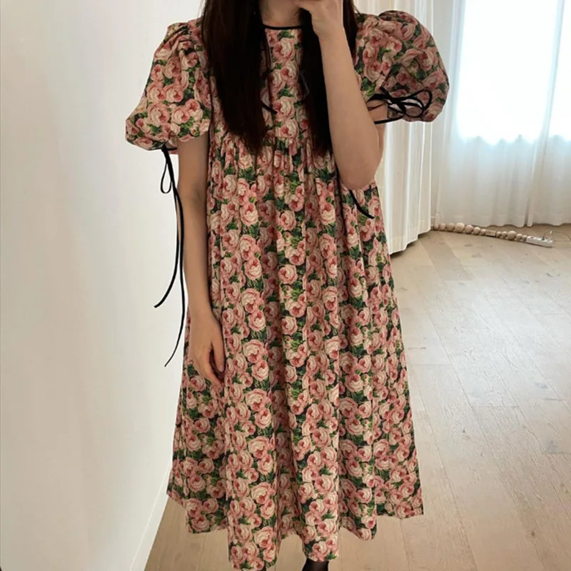 Vintage Loose Woman Summer Floral Dress Female Casual New Sweet Designed Dresses Ladies Brand High Version Fashion Dress ML197
Vintage Loose Woman Summer Floral Dress Female Casual New Sweet Designed Dresses Ladies Brand High Version Fashion Dress ML197