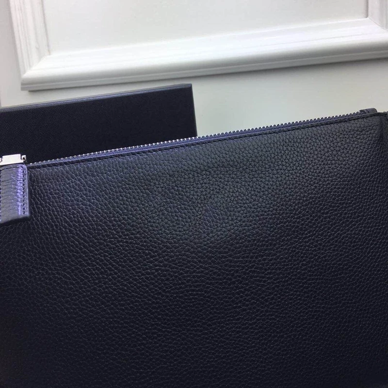 In 2021, men's long wallet, men's wallet, men's hand bag, commercial large capacity and high quality, global free transportation
In 2021, men's long wallet, men's wallet, men's hand bag, commercial large capacity and high quality, global free transportation