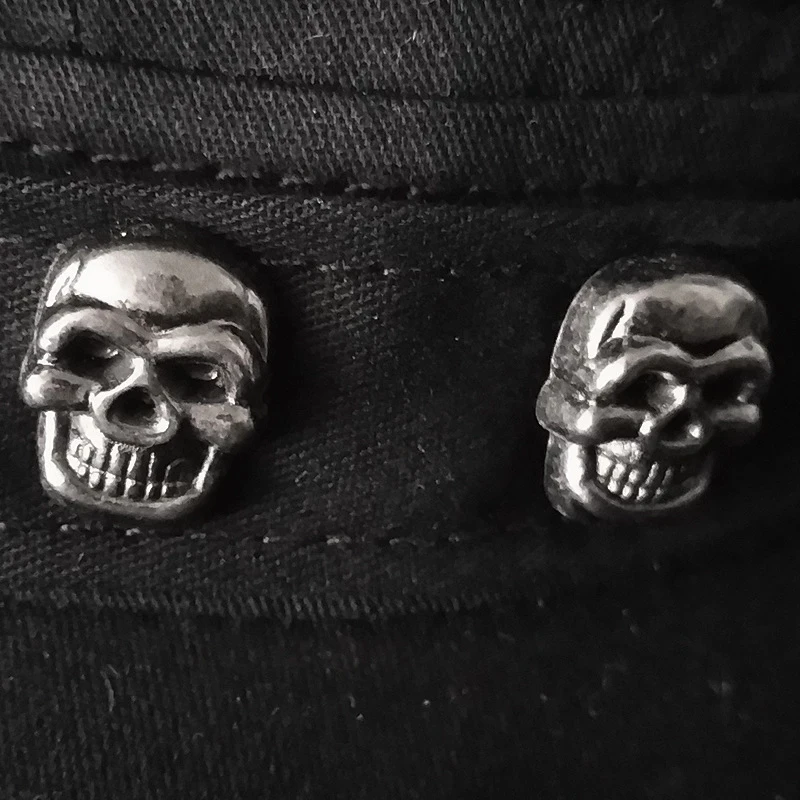 Adult Hip hop Punk Rock Skull Rivet Flat Peaked Hats For Man Spring and Autumn Fitted Baseball Caps
Adult Hip hop Punk Rock Skull Rivet Flat Peaked Hats For Man Spring and Autumn Fitted Baseball Caps