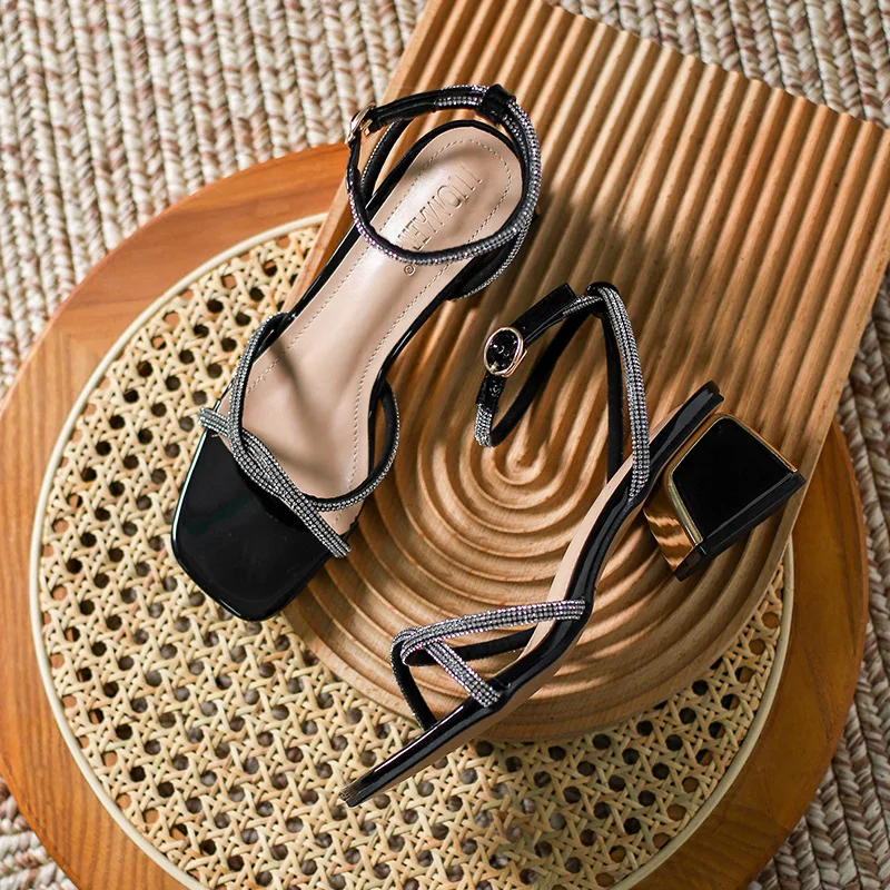 Female Sandal Fashion Womens Shoes 2021 Med Block Heels Buckle Strap Girls Luxury Low New Medium Chunky Clear High Summer Comfor 
Female Sandal Fashion Womens Shoes 2021 Med Block Heels Buckle Strap Girls Luxury Low New Medium Chunky Clear High Summer Comfor