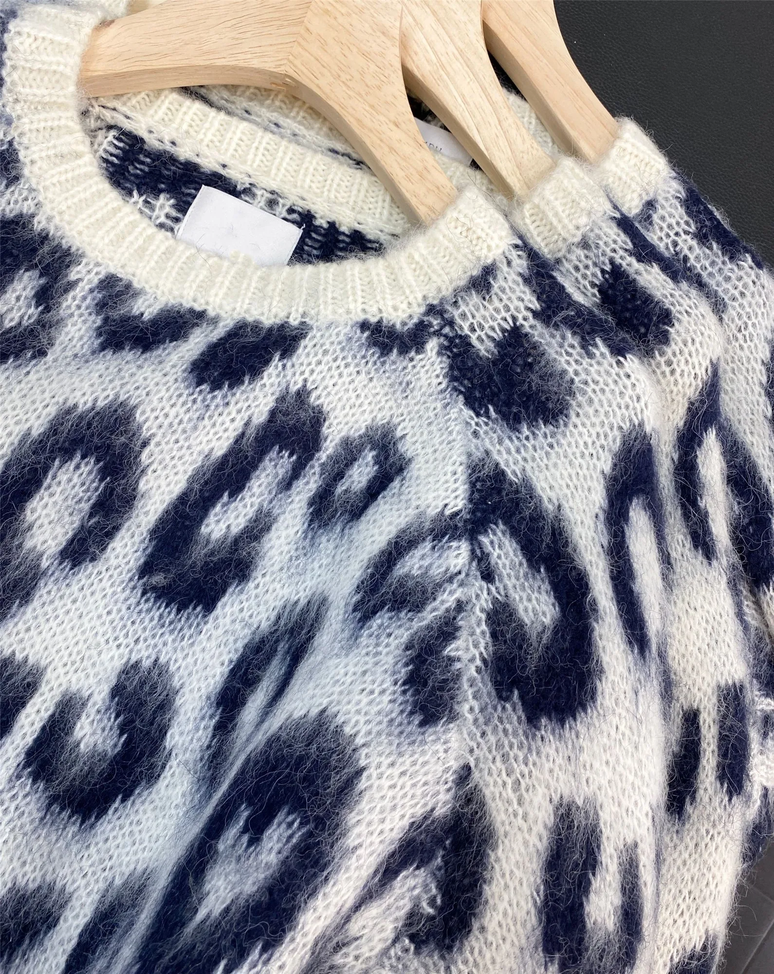 Mohair and Leopard Print Round Neck Pullover Women Women Sweater Winter Clothes Women
Mohair and Leopard Print Round Neck Pullover Women Women Sweater Winter Clothes Women