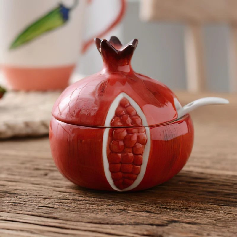 10 * 6.5cm Creative Fruit Shape with Spoon Multicolor Ceramic Seasoning Pot Kitchen Supplies Household Salt Pot Combination 
10 * 6.5cm Creative Fruit Shape with Spoon Multicolor Ceramic Seasoning Pot Kitchen Supplies Household Salt Pot Combination
