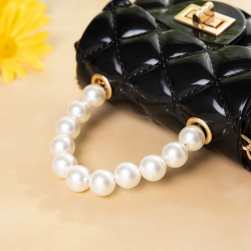 Women's Mini Handbag Small Square Bag Shoulder Messenger Portable Chain Bag Girl PVC Jelly Bag Pearl Crossbody Rhombus 2020 
Women's Mini Handbag Small Square Bag Shoulder Messenger Portable Chain Bag Girl PVC Jelly Bag Pearl Crossbody Rhombus 2020