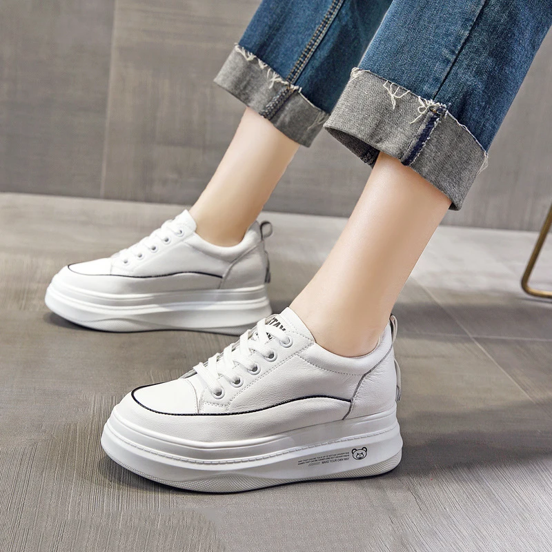 Nice Genuine Leather White Shoes for Women Sneakers Spring Platforms Casual Sneakers Woman Fashion Flats Women's Shoes Ladies
Nice Genuine Leather White Shoes for Women Sneakers Spring Platforms Casual Sneakers Woman Fashion Flats Women's Shoes Ladies
