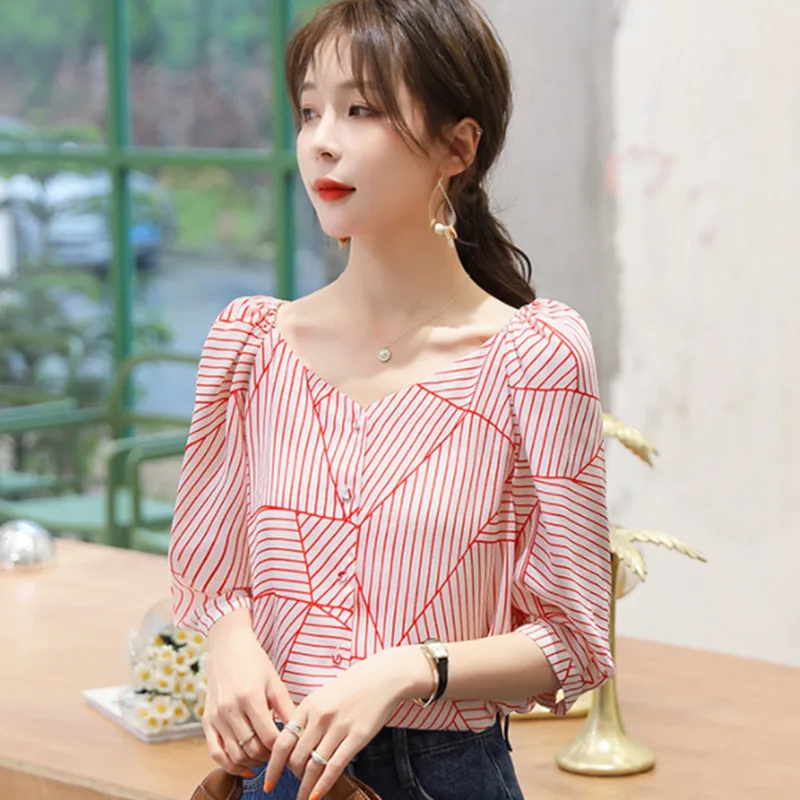 Korean Chiffon Blouse Women Blouses Shirts Summer Striped Blouse Women Tops Puff Sleeve Blouse Plus Size Blusas Feminina Elegant
Korean Chiffon Blouse Women Blouses Shirts Summer Striped Blouse Women Tops Puff Sleeve Blouse Plus Size Blusas Feminina Elegant