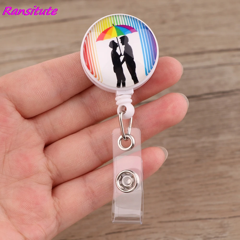 R2094 1pcs New High Quantity Rainbow Gay Retractable Badge Reel Clip Student Friends Exquisite IC Card Badge Holder Jewelry
R2094 1pcs New High Quantity Rainbow Gay Retractable Badge Reel Clip Student Friends Exquisite IC Card Badge Holder Jewelry