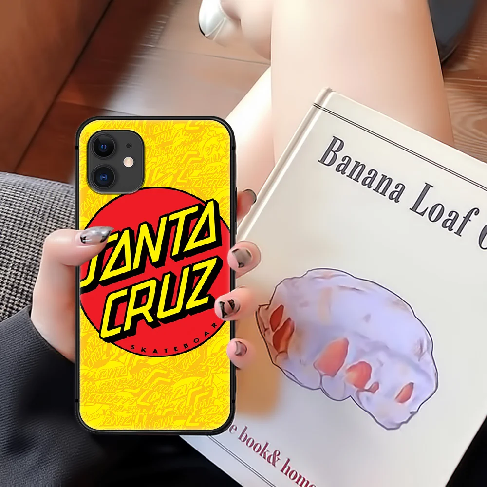Santa Cruz Skateboard Brand Phone Case Cover Hull For iphone 5 5s se 2 6 6s 7 8 11 12 mini plus X XS XR PRO MAX black Back Tpu
Santa Cruz Skateboard Brand Phone Case Cover Hull For iphone 5 5s se 2 6 6s 7 8 11 12 mini plus X XS XR PRO MAX black Back Tpu
