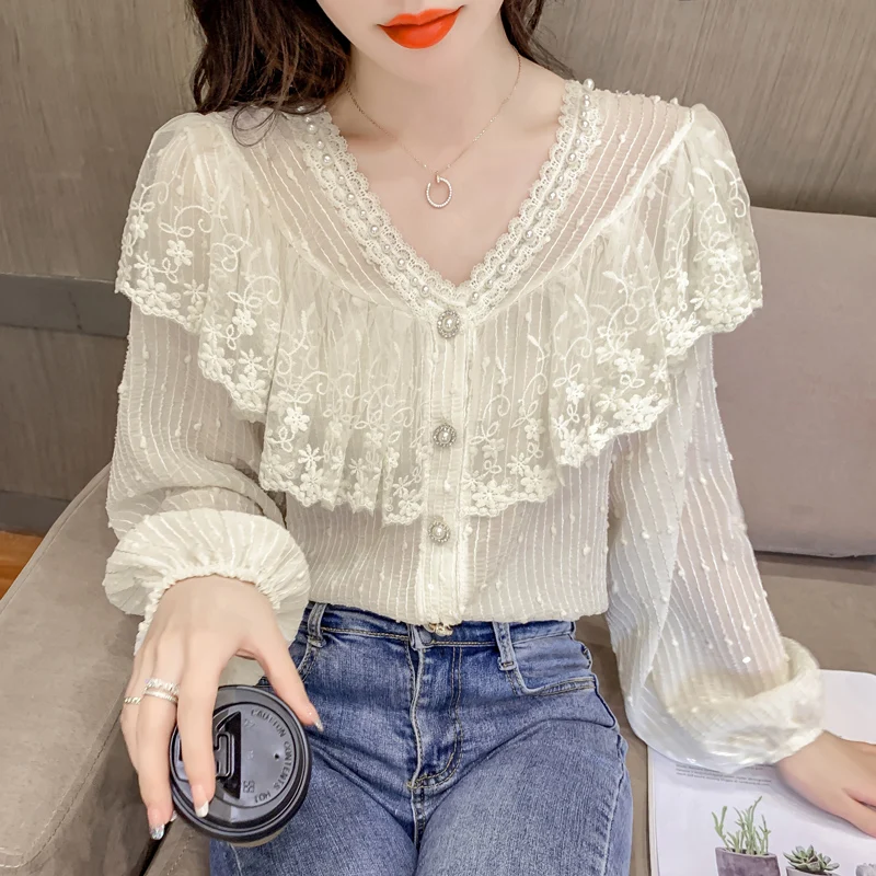 Женская кружевная блузка с рукавами-фонариками, однобортная Свободная блузка с V-образным вырезом, приталенная рубашка в Корейском стиле дл... 
Женская кружевная блузка с рукавами-фонариками, однобортная Свободная блузка с V-образным вырезом, приталенная рубашка в Корейском стиле дл...