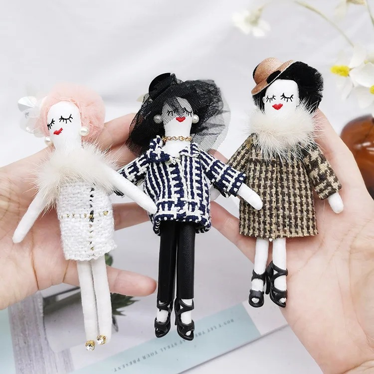 Korea Ins Hand Customized Plush Little Sister Creative Car Keychain Bag Pendant Accessories Gifts
Korea Ins Hand Customized Plush Little Sister Creative Car Keychain Bag Pendant Accessories Gifts