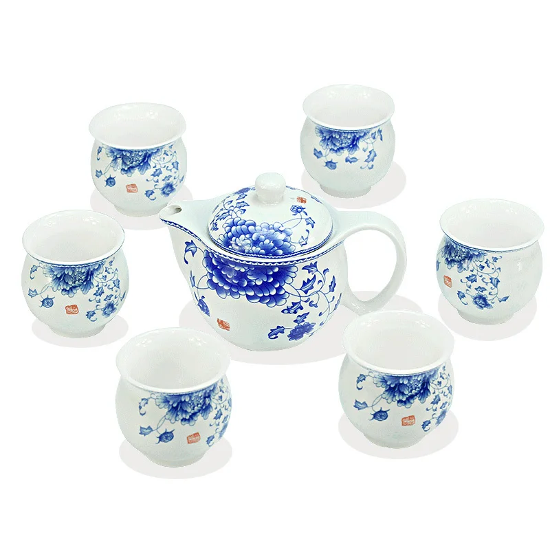 Chinese tea set household water cup blue and white porcelain cup 30ml-90ml ice cracked glaze cup hand-painted ceramic dragon cup
Chinese tea set household water cup blue and white porcelain cup 30ml-90ml ice cracked glaze cup hand-painted ceramic dragon cup