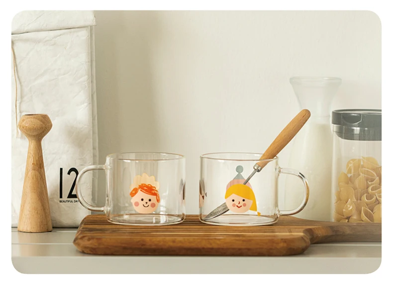 Cute Water Glass Cup Couple Cup Milk Home Breakfast Transparent Beer Coffee Glass Cup with Handle Tazas Household Products DG50B
Cute Water Glass Cup Couple Cup Milk Home Breakfast Transparent Beer Coffee Glass Cup with Handle Tazas Household Products DG50B