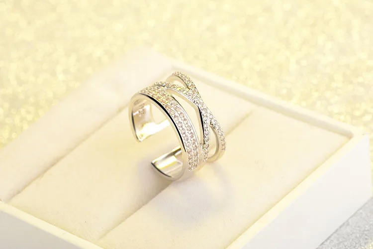 TF-9 Punk Hollow Cross Wide Rings Female S925 Sterling Silver Zircon Opening Adjustable Ring High-End Fashion Party Jewelry Gift
TF-9 Punk Hollow Cross Wide Rings Female S925 Sterling Silver Zircon Opening Adjustable Ring High-End Fashion Party Jewelry Gift