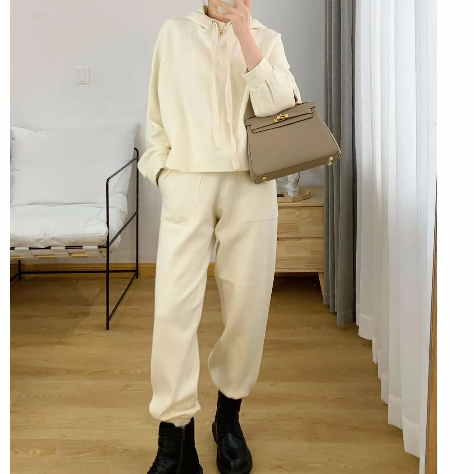 Two-piece Long-sleeved Knitted Hooded Pullover Sweatshirt Elastic Waist Casual All-match Trousers
Two-piece Long-sleeved Knitted Hooded Pullover Sweatshirt Elastic Waist Casual All-match Trousers