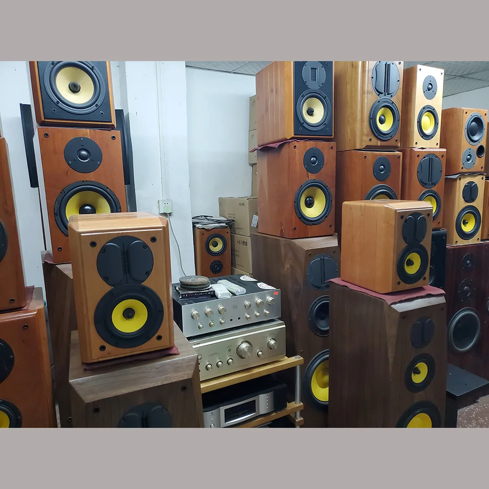 pair 2pcs Swan M1 bookshelf speaker ..real full cherry wood box...assemble& tested
pair 2pcs Swan M1 bookshelf speaker ..real full cherry wood box...assemble& tested