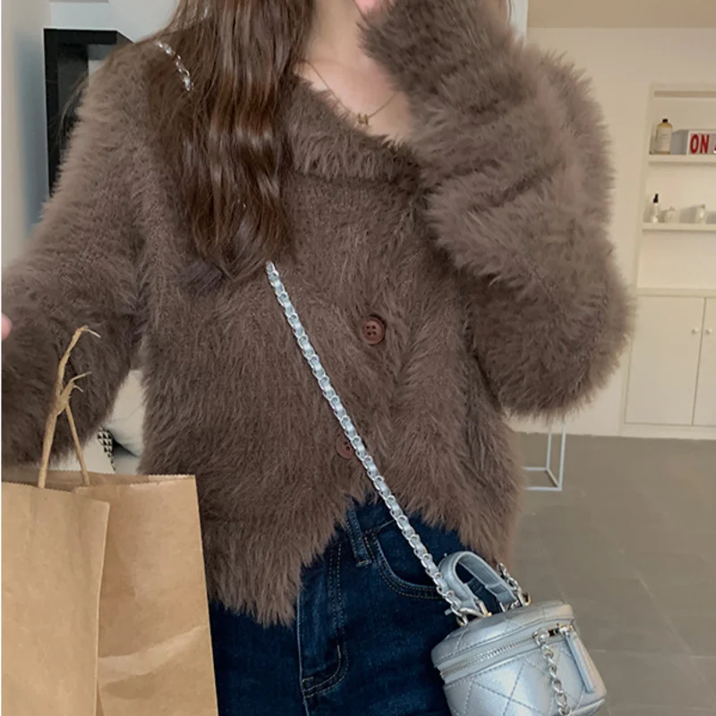 Black hairy short coat female round neck Korean version irregular mink hair thin shoulder pad cardigan TOP NEW Rachel
Black hairy short coat female round neck Korean version irregular mink hair thin shoulder pad cardigan TOP NEW Rachel