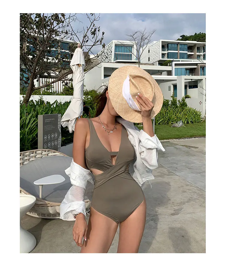 Swimsuit women's sexy one-piece show thin cover belly solid color ins Swimsuit Bikini 2021 new swimsuit
Swimsuit women's sexy one-piece show thin cover belly solid color ins Swimsuit Bikini 2021 new swimsuit