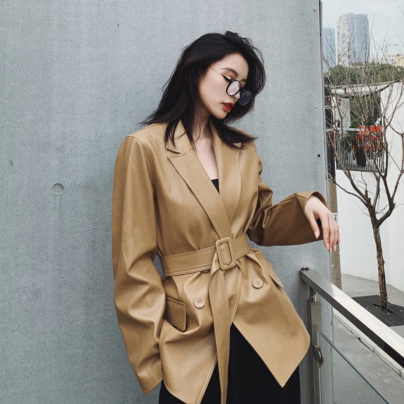 Long oversized leather trench coat for women long sleeve lapel slim fit Fall Stylish khaki women clothing streetwear
Long oversized leather trench coat for women long sleeve lapel slim fit Fall Stylish khaki women clothing streetwear