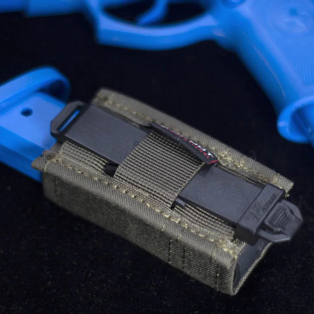 MODIKER 9mm KYWI Single or Double Magazine Pouch Outdoor Hunting Game Equipment 2020 New Arrival
MODIKER 9mm KYWI Single or Double Magazine Pouch Outdoor Hunting Game Equipment 2020 New Arrival