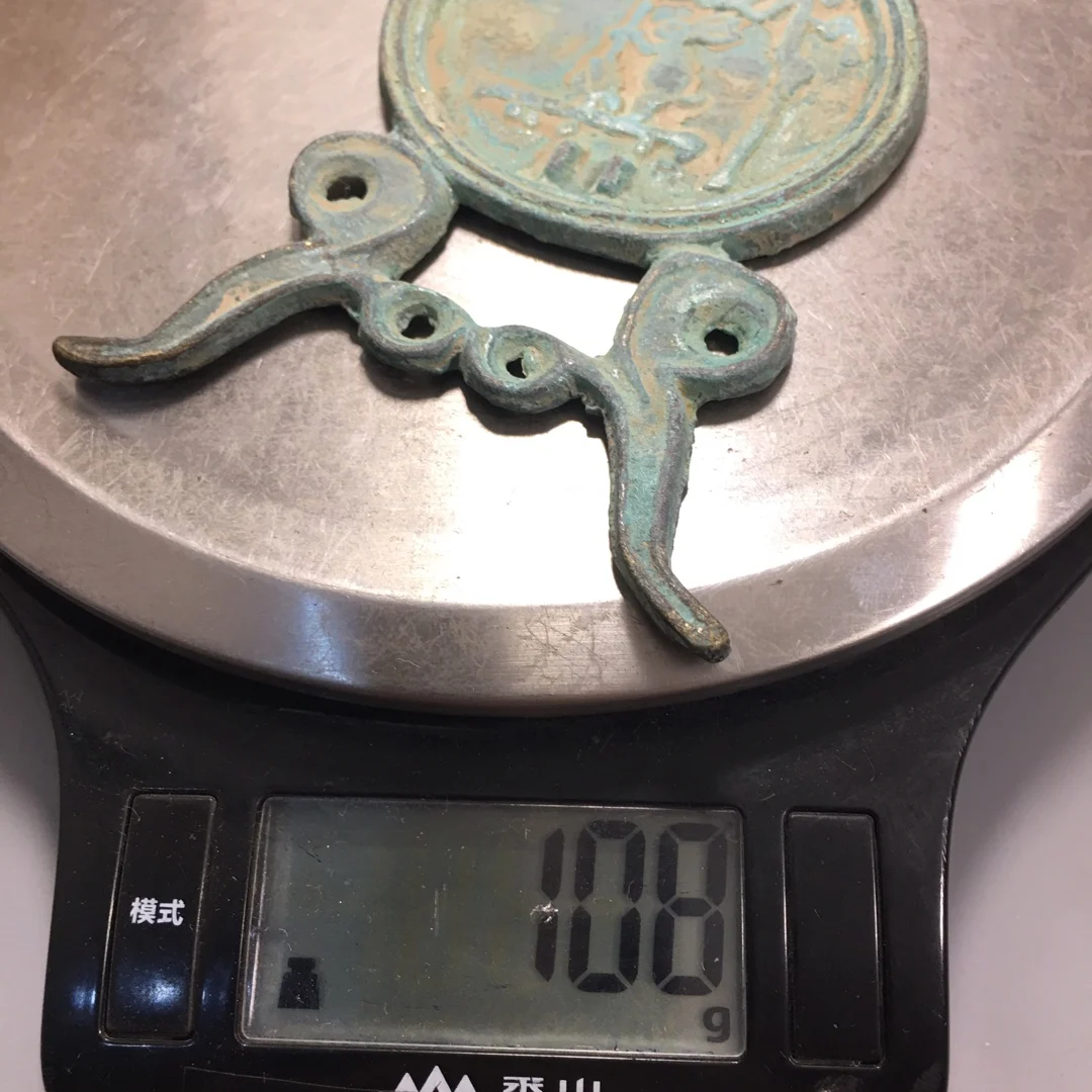 Exquisite antique bronze (jade rabbit mirror) home decoration
Exquisite antique bronze (jade rabbit mirror) home decoration