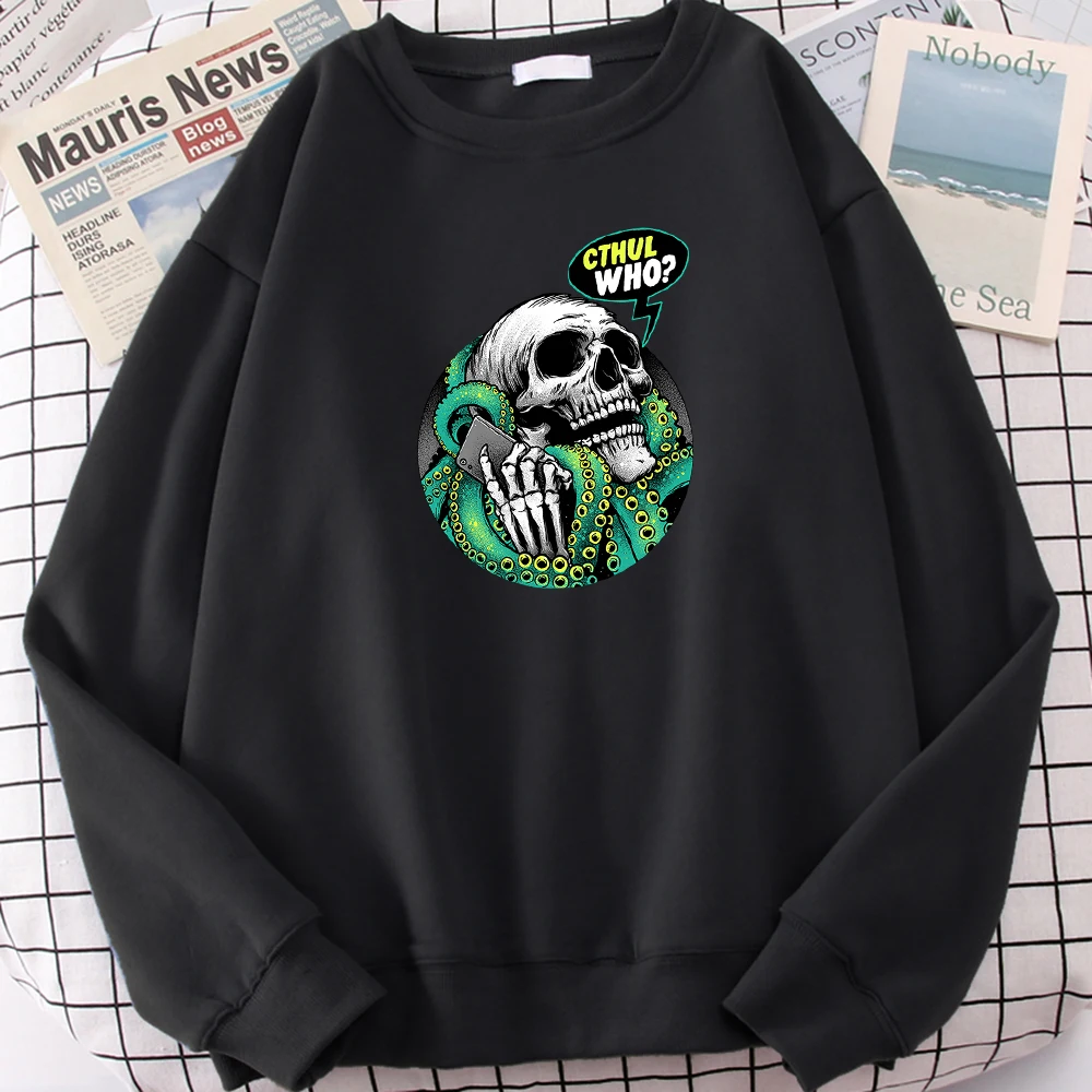 Octopus Wrapped Skull Mens Sweatshirt Cartoon Retro Print Tracksuit Street Autumn Clothing Male Hoodies Casual Street Oversized
Octopus Wrapped Skull Mens Sweatshirt Cartoon Retro Print Tracksuit Street Autumn Clothing Male Hoodies Casual Street Oversized
