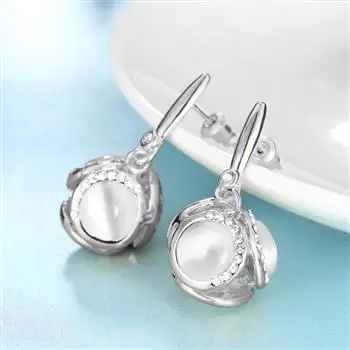 Popular Personality Geometric Noble Elegant Ladies Earrings 18KRGPE1031-C Gold LKN18KRGPE1031
Popular Personality Geometric Noble Elegant Ladies Earrings 18KRGPE1031-C Gold LKN18KRGPE1031