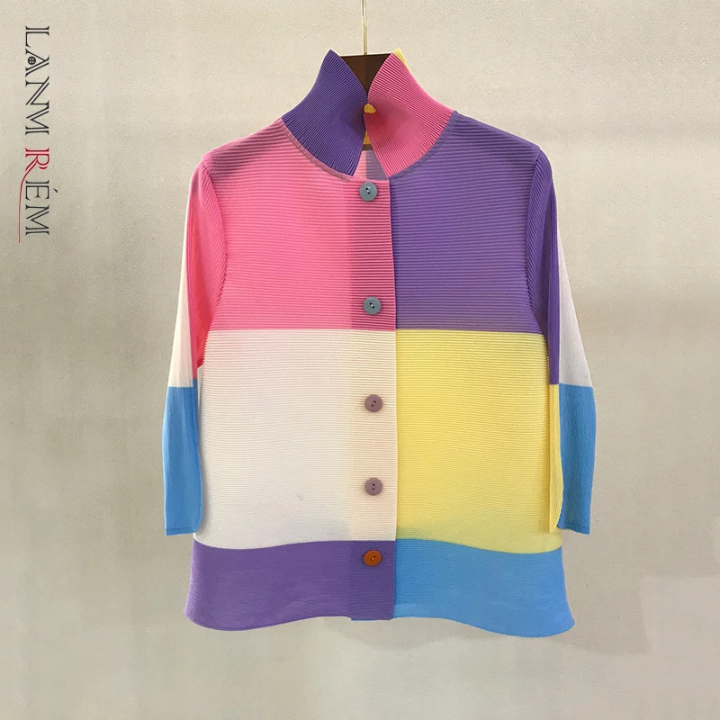 LANMREM Loose Pleated Thin Jacket New Stand Collar Three-quarter Sleeve Women Coat Fashion Spring 2022 2F0108
LANMREM Loose Pleated Thin Jacket New Stand Collar Three-quarter Sleeve Women Coat Fashion Spring 2022 2F0108