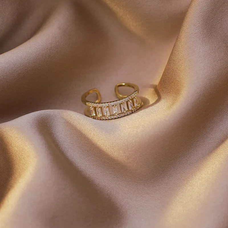 Korean Version New Exquisite Double Wide Edge Ring Temperament Fashion Simple Open Ring Female Jewelry
Korean Version New Exquisite Double Wide Edge Ring Temperament Fashion Simple Open Ring Female Jewelry