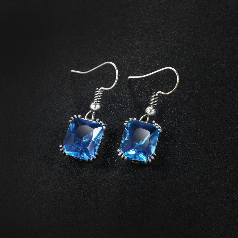European and American Simple Fashion Inlaid Blue Zircon Dangle Earrings for Women Jewelry Accessories Whole Sale
European and American Simple Fashion Inlaid Blue Zircon Dangle Earrings for Women Jewelry Accessories Whole Sale