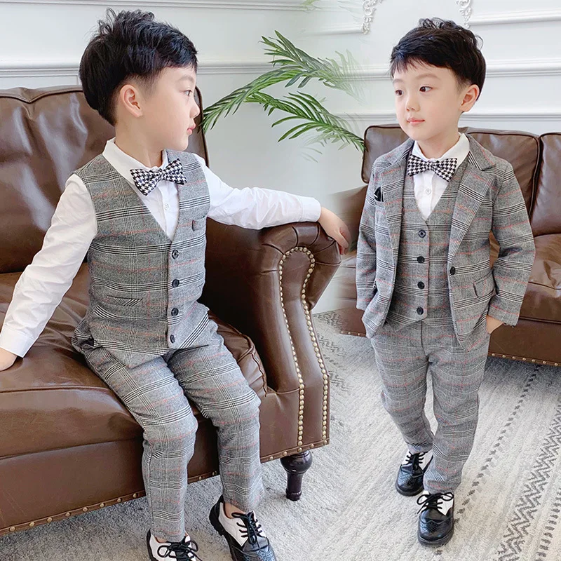 Boys Formal Suit Sets Children's Plaid Blazer Vest Pants 3pcs Clothing Sets Kids Wedding Party Performance Costume
Boys Formal Suit Sets Children's Plaid Blazer Vest Pants 3pcs Clothing Sets Kids Wedding Party Performance Costume