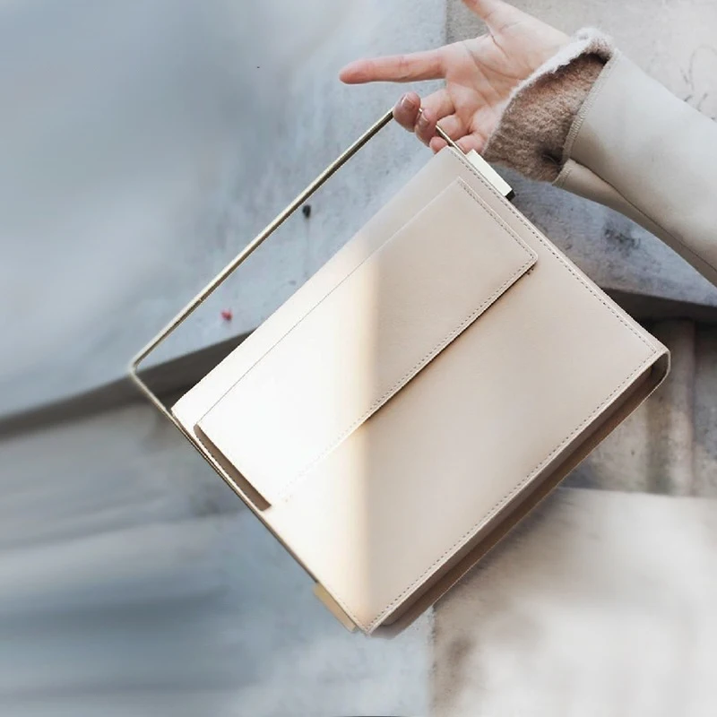 Fashion Metal Handle Square Women's Handbags Brands Designer Box Women Shoulder Bags Luxury Pu Leather Crossbody Bags For Women
Fashion Metal Handle Square Women's Handbags Brands Designer Box Women Shoulder Bags Luxury Pu Leather Crossbody Bags For Women