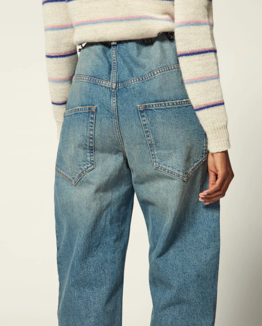 2021 Women Jeans Autumn /Winter Retro High-waisted Trousers Loose Wide-leg Denim Pants Women
2021 Women Jeans Autumn /Winter Retro High-waisted Trousers Loose Wide-leg Denim Pants Women