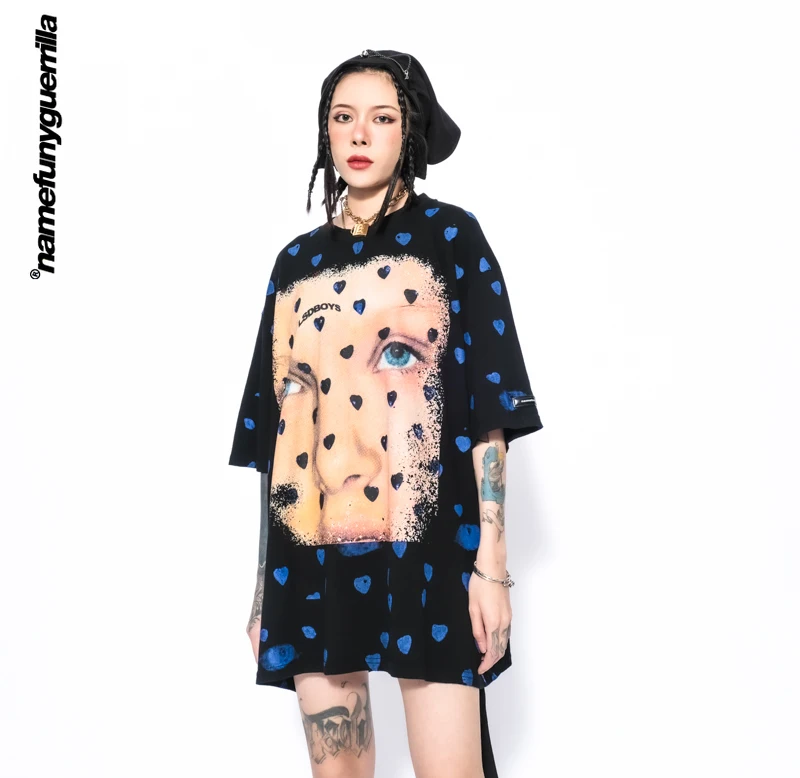 Namefunyguerrilla Blue heart graffiti tshirt Oversized t shirt HIP HOP harajuku graphic t shirts 2021 retro t shirt LSD71
Namefunyguerrilla Blue heart graffiti tshirt Oversized t shirt HIP HOP harajuku graphic t shirts 2021 retro t shirt LSD71