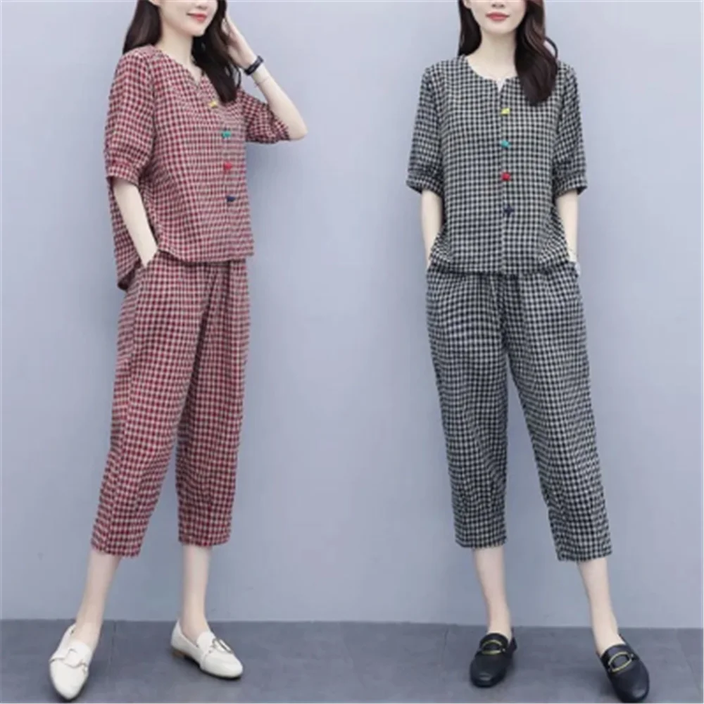 Cotton plaid suit women 2021 new loose literary short-sleeved shirt women nine-point pants temperament casual two-piece fashion
Cotton plaid suit women 2021 new loose literary short-sleeved shirt women nine-point pants temperament casual two-piece fashion