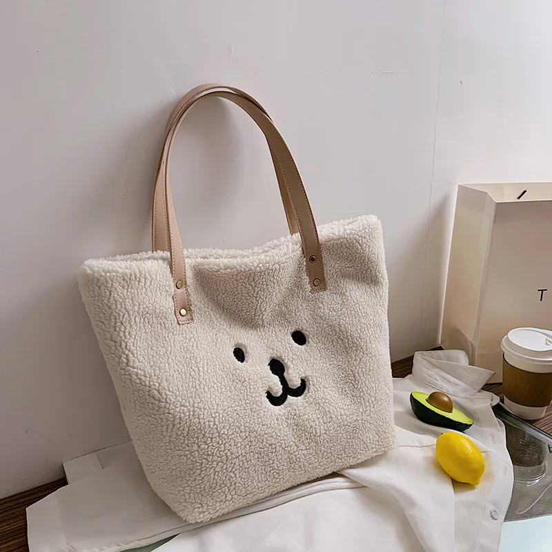 Simple Solid Color Soft Plush Shoulder Bag for Women 2021 Trend Brand Designer Large Capacity Girls Side Shoulder Handbags Totes
Simple Solid Color Soft Plush Shoulder Bag for Women 2021 Trend Brand Designer Large Capacity Girls Side Shoulder Handbags Totes