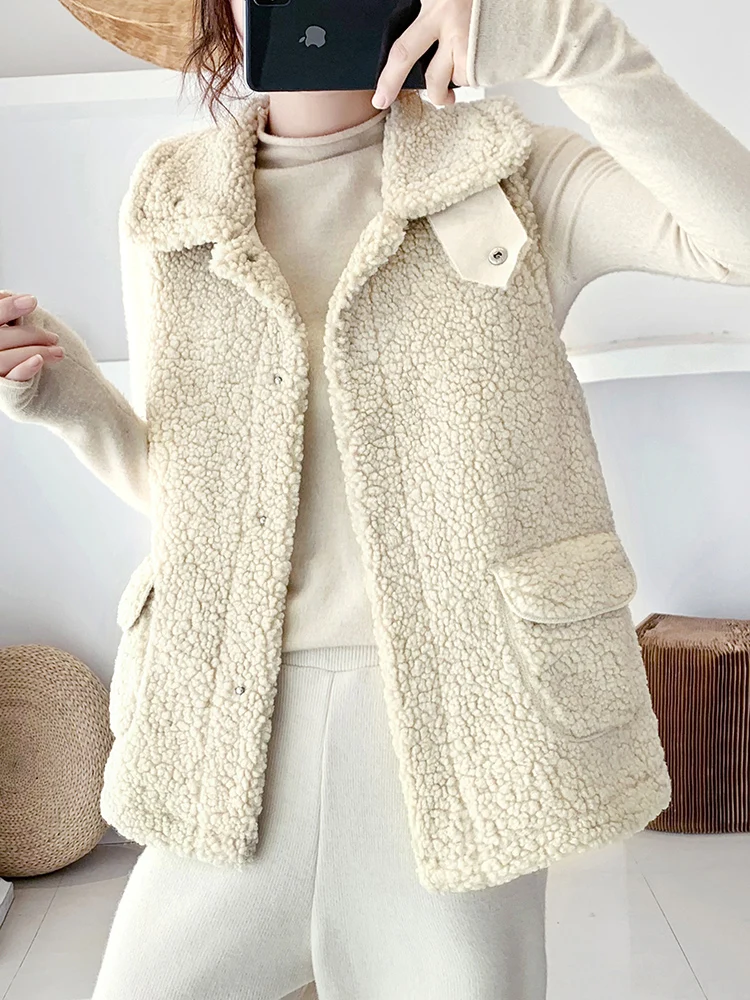 Women's waistcoat autumn and winter jacket wear 2020 Korean version of fur and lamb plush vest
Women's waistcoat autumn and winter jacket wear 2020 Korean version of fur and lamb plush vest