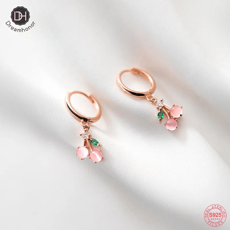 Женские серьги из серебра 100% пробы
Женские серьги из серебра 100% пробы