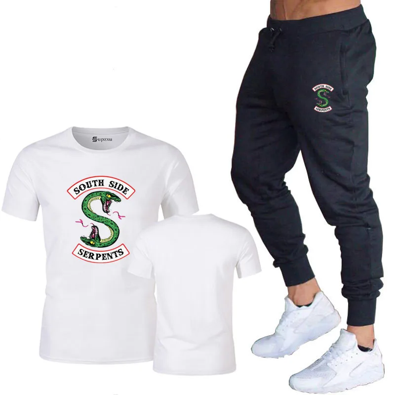 2021 summer Korean fashion men's fashion personalized printed sports short sleeve T-shirt + sports casual pants set
2021 summer Korean fashion men's fashion personalized printed sports short sleeve T-shirt + sports casual pants set