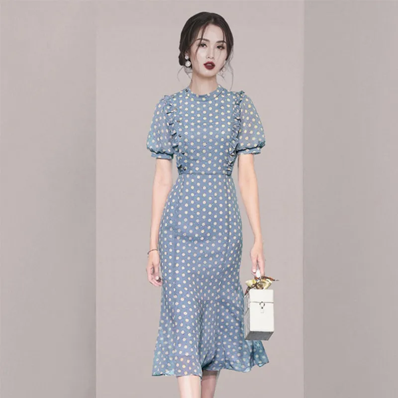 Женское шифоновое платье-футляр в горошек, с коротким рукавом 
Женское шифоновое платье-футляр в горошек, с коротким рукавом