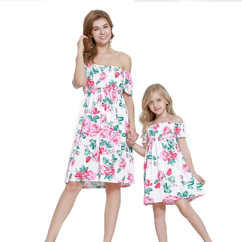 Spring Summer Family Clothing Sets Mother Daughter Parent Child Wear Printed Ruffled Dress Mom Baby Girl Me Home Travel Clothes
Spring Summer Family Clothing Sets Mother Daughter Parent Child Wear Printed Ruffled Dress Mom Baby Girl Me Home Travel Clothes