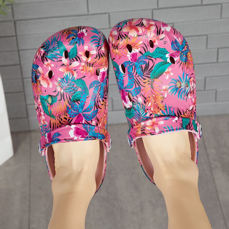 Summer Women Slippers Clogs Quick Dry Garden Casual Shoes Beach Waterproof Sandals Antiskid Slipper Men Flip Flops Size 36-47
Summer Women Slippers Clogs Quick Dry Garden Casual Shoes Beach Waterproof Sandals Antiskid Slipper Men Flip Flops Size 36-47