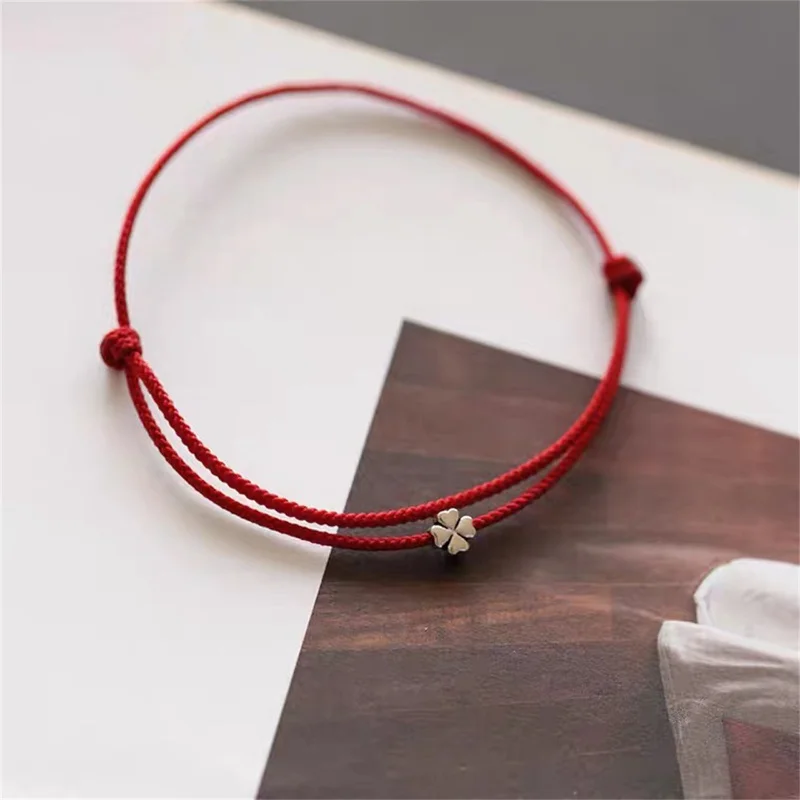 Four-leaf Clover Red Thread String Bracelet Lucky Red Handmade Rope Charm Bracelet For Women Men Jewelry
Four-leaf Clover Red Thread String Bracelet Lucky Red Handmade Rope Charm Bracelet For Women Men Jewelry