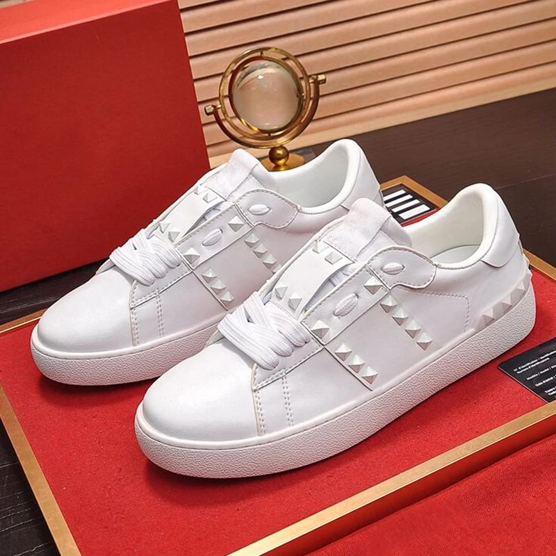 Luxury Brand Rivets Women SneakersWomen Casual Shoes Gold Rivets Stud Genuine Leather Tennis Feminine Chic Star Shoes Classical 
Luxury Brand Rivets Women SneakersWomen Casual Shoes Gold Rivets Stud Genuine Leather Tennis Feminine Chic Star Shoes Classical