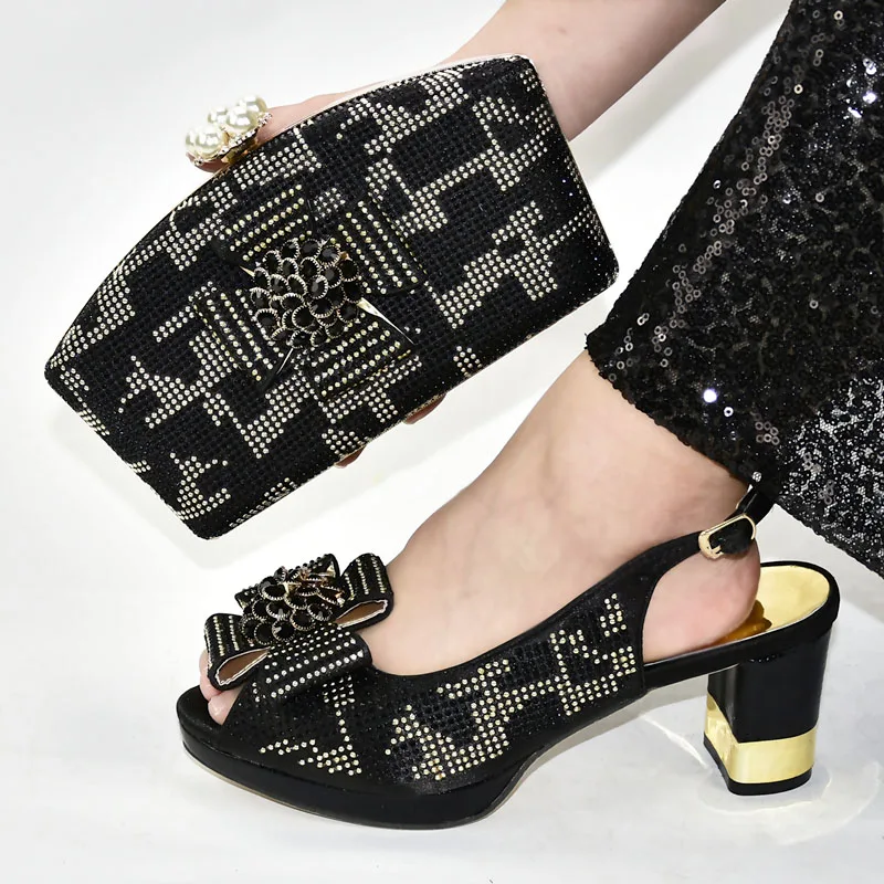 2019 High Quality PU Leather African Special Arrivals Shoes And Bag Set Nigerian Women Matching Shoes And Bag Set for Party
2019 High Quality PU Leather African Special Arrivals Shoes And Bag Set Nigerian Women Matching Shoes And Bag Set for Party