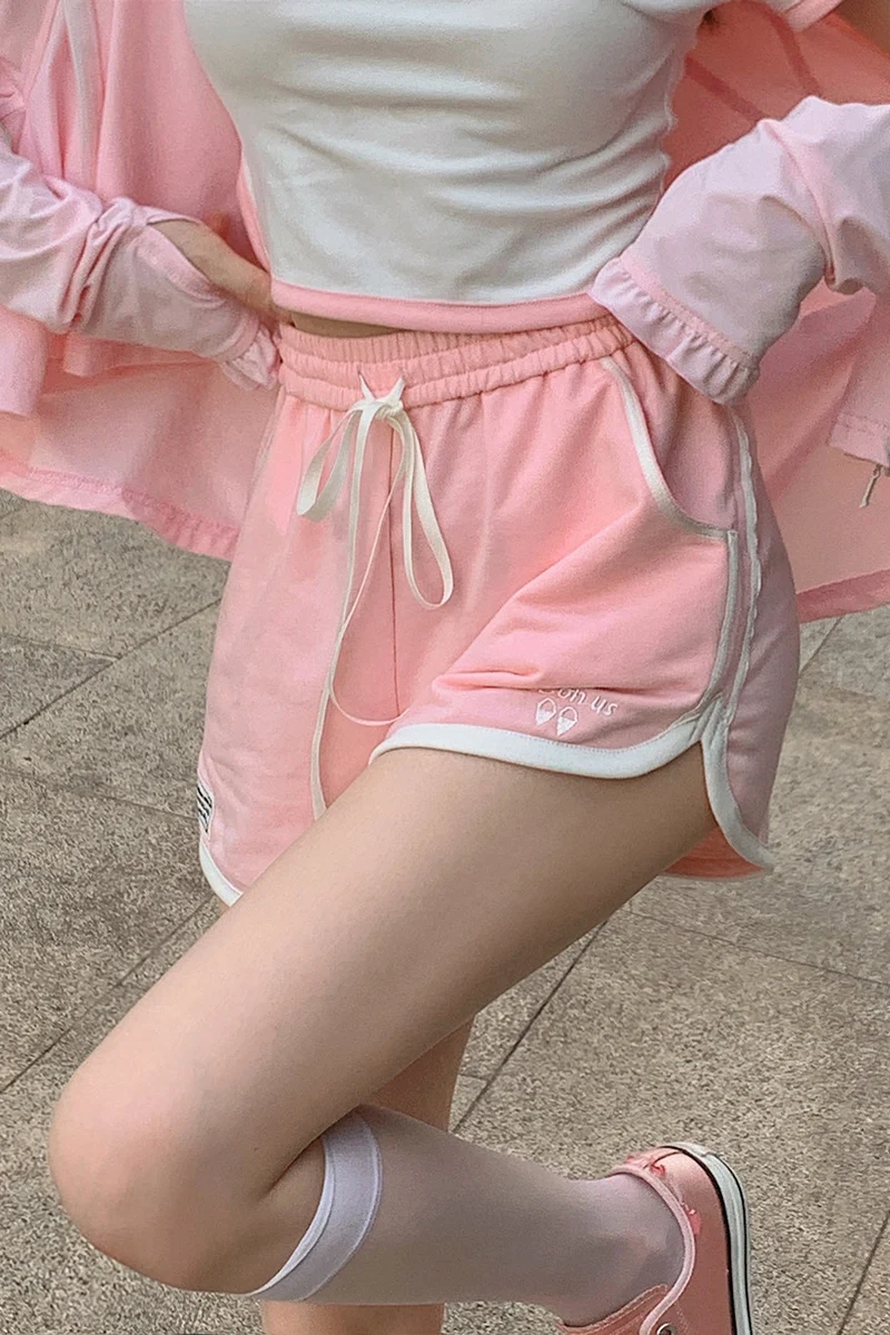 Princess sweet lolita pants Bobon21 Embroidered sports style slim casual shorts summer campus elastic pants B2055
Princess sweet lolita pants Bobon21 Embroidered sports style slim casual shorts summer campus elastic pants B2055