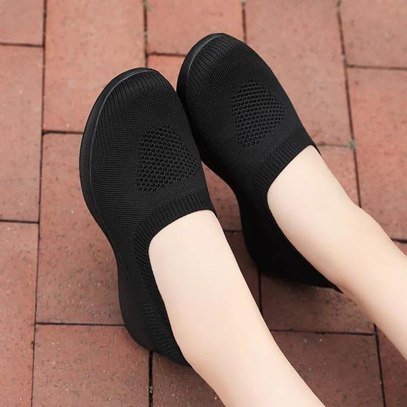 New high quality casual cool wholesale 2020 middle-aged and old peoples casual soft sole mothers shoes 26
New high quality casual cool wholesale 2020 middle-aged and old peoples casual soft sole mothers shoes 26