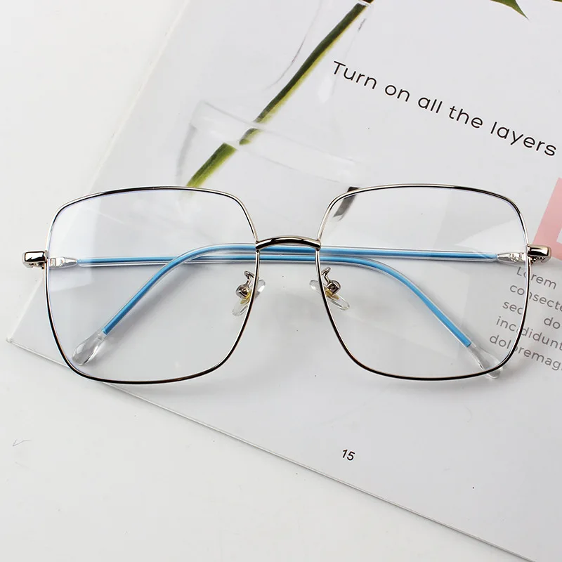 21068 Square large frame cover face anti blue light flat lens light fashion myopia frame frame plain glasses
21068 Square large frame cover face anti blue light flat lens light fashion myopia frame frame plain glasses