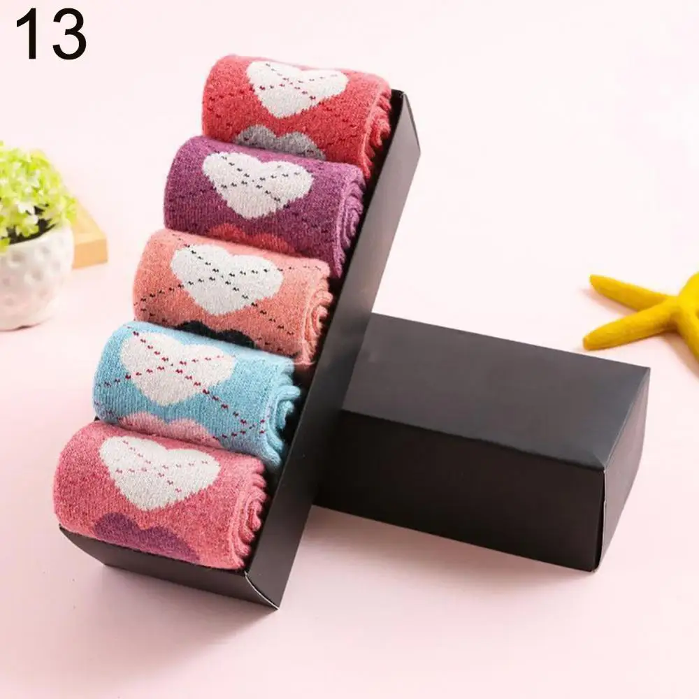 5 Pairs Winter Fashion Women Warm Thicken Wool Breathable Sports Tube Socks
5 Pairs Winter Fashion Women Warm Thicken Wool Breathable Sports Tube Socks