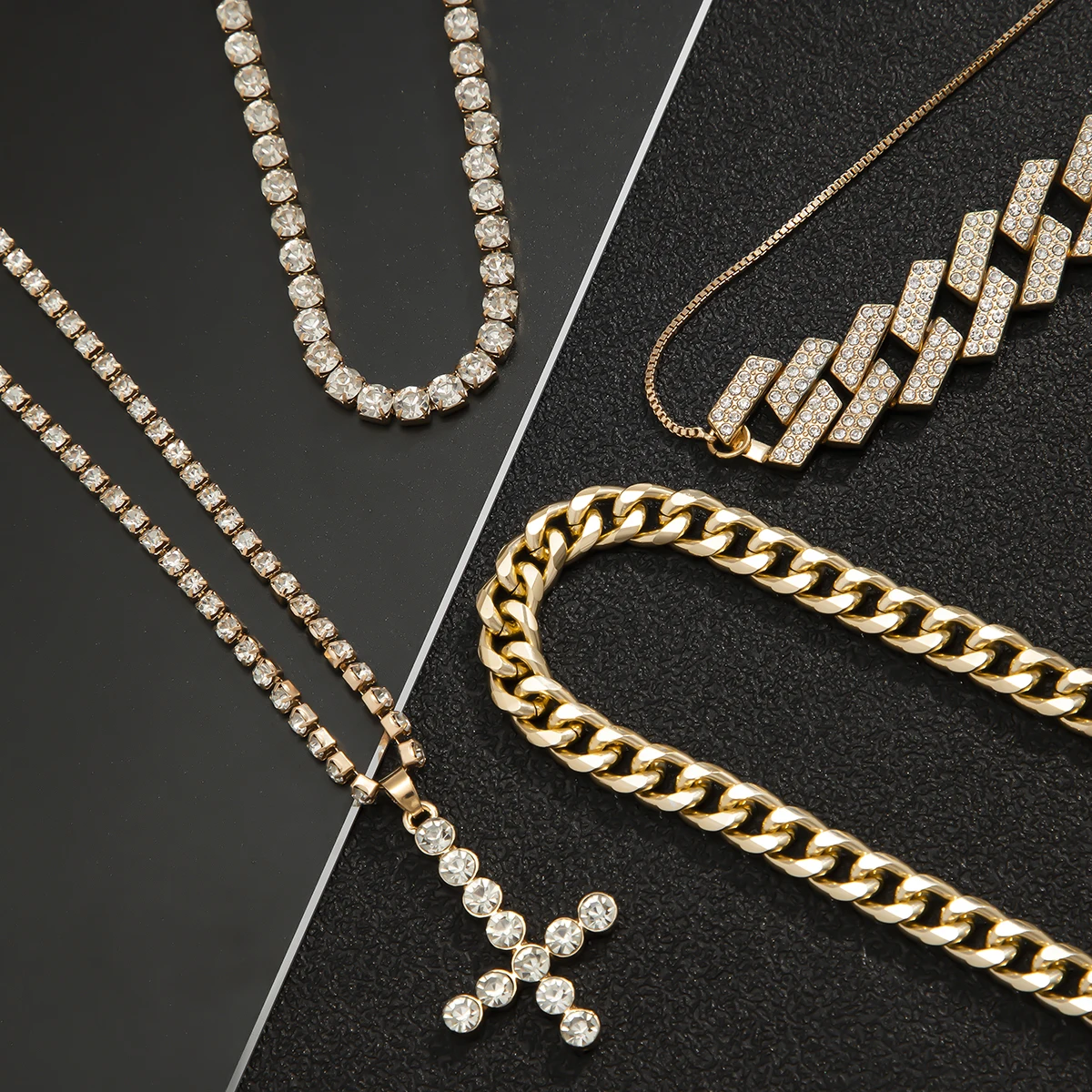 Hip Hop Iced Out Rhinestones Cross Pendant Necklace Men Miami Curb Cuban Chain Multilayer Steampunk CZ Bling Rapper Necklaces
Hip Hop Iced Out Rhinestones Cross Pendant Necklace Men Miami Curb Cuban Chain Multilayer Steampunk CZ Bling Rapper Necklaces